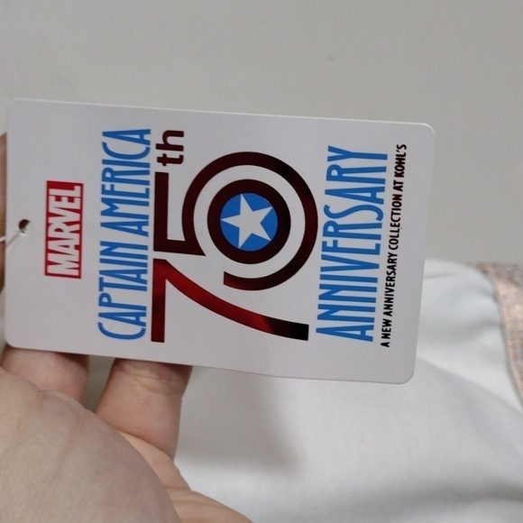 Nwt Marvel Captain America 75th Anniversary Vest size large - Picture 6 of 11